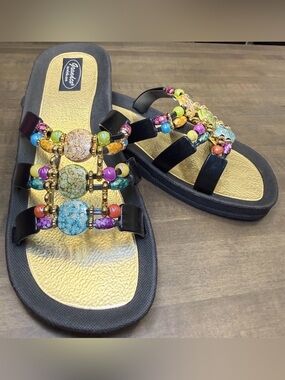 GRANDCO SANDALS Beach Pool SLIDE Sz 10 BLING Color Beads BLACK SLIDE Flip Flops